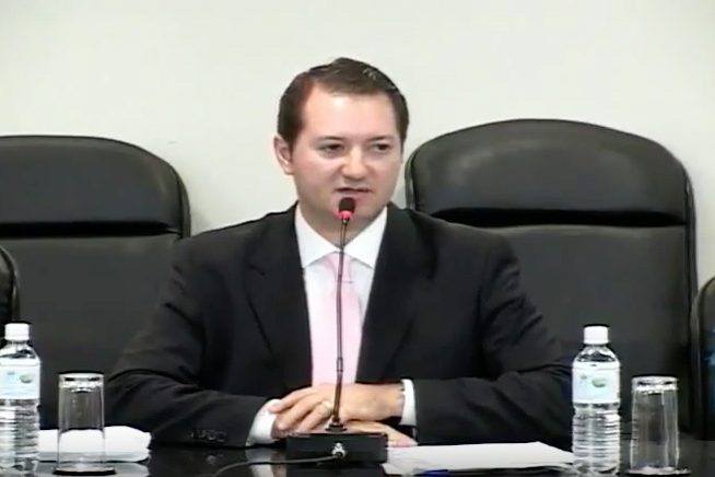 fim da filantropia josenir teixeira