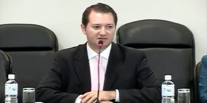 fim da filantropia josenir teixeira