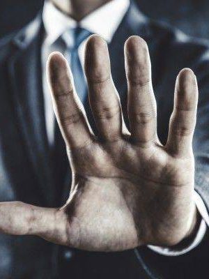 O que fazem com Carlos Ghosn é absurdo.